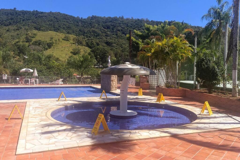 Lindo Flat Em Aguas De Lindoia Агуас-ди-Линдоя Экстерьер фото